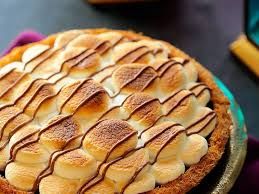 Konafa and Qeshta Pie