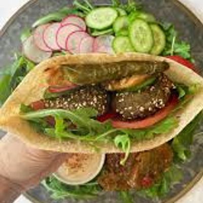 Taameya sandwich with eggplant