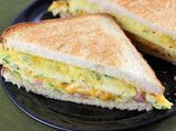 Potato With Egg Omelette Sandwich