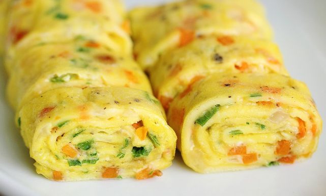 Omelette Eggs With Jalapeno Sandwich