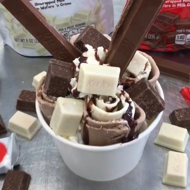 kitkat ice cream roll
