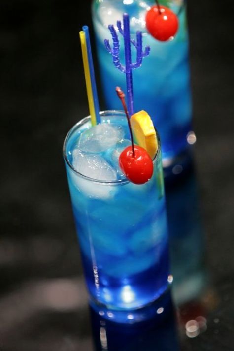 Blue Lemon Cocktail