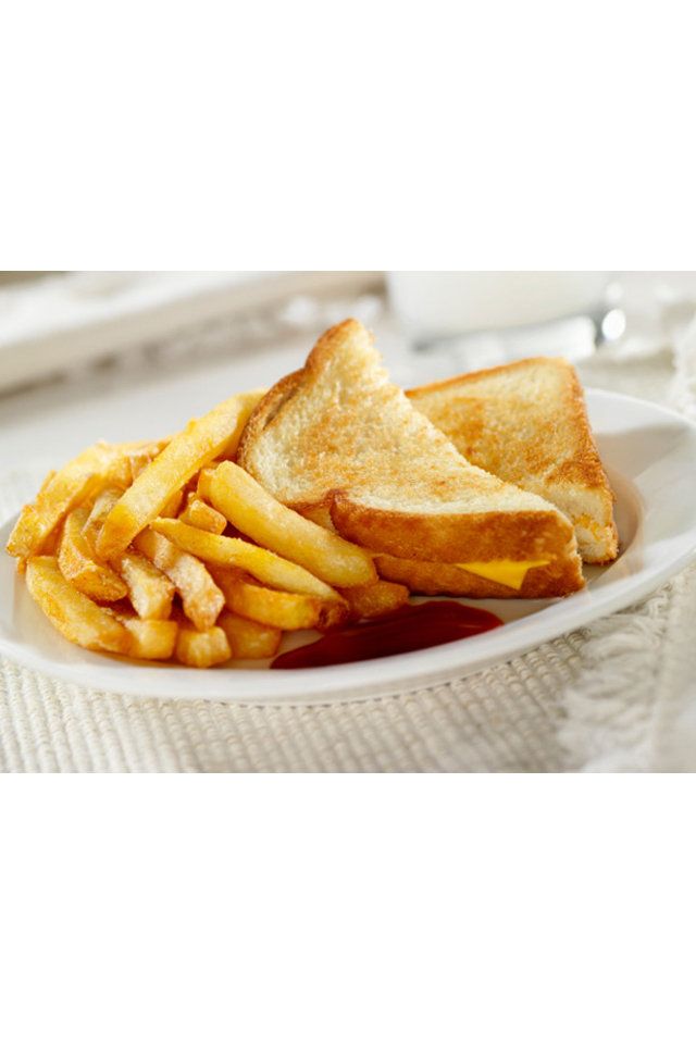 French Fries With Roumi Cheese Sandwich