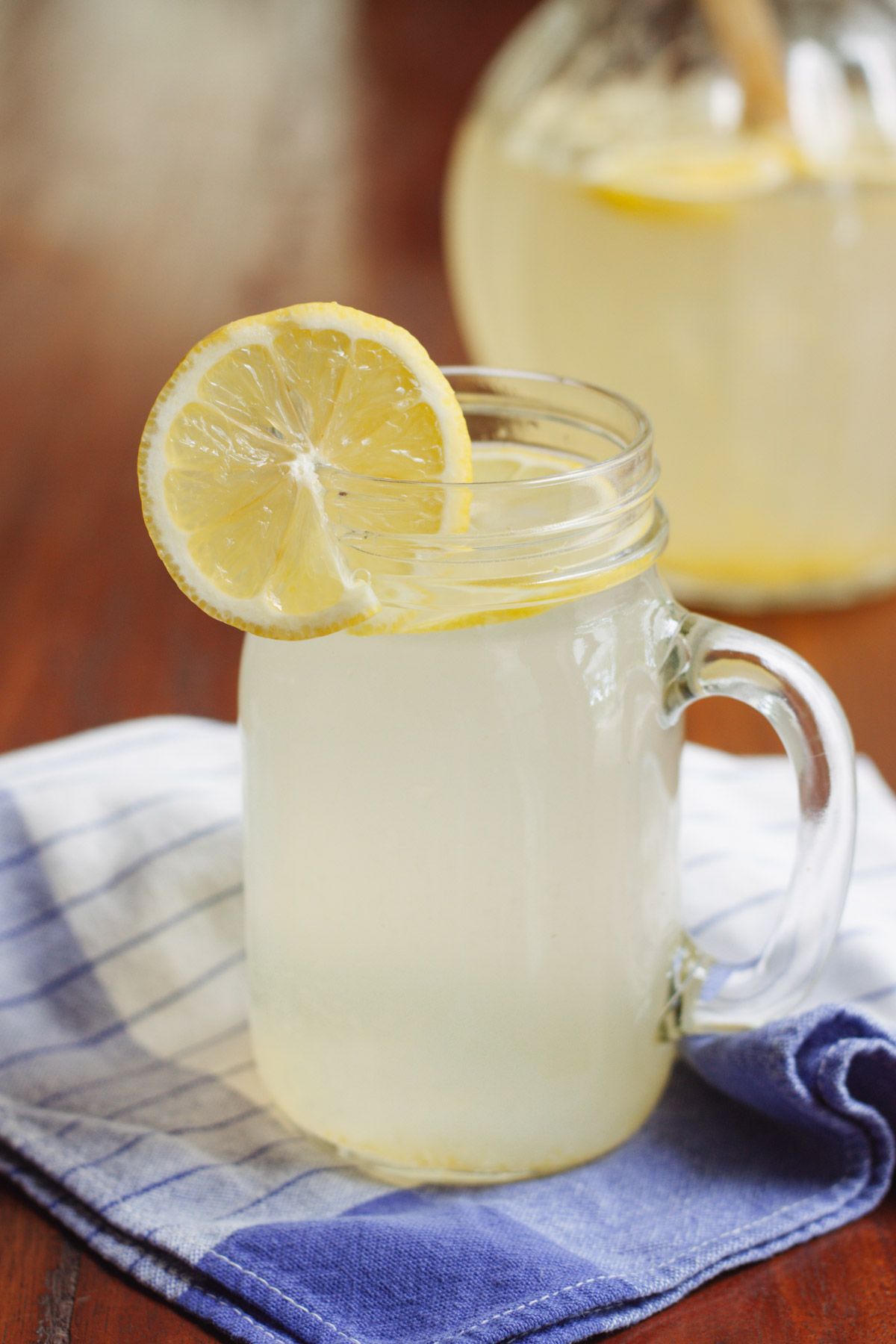 Lemon mint juice