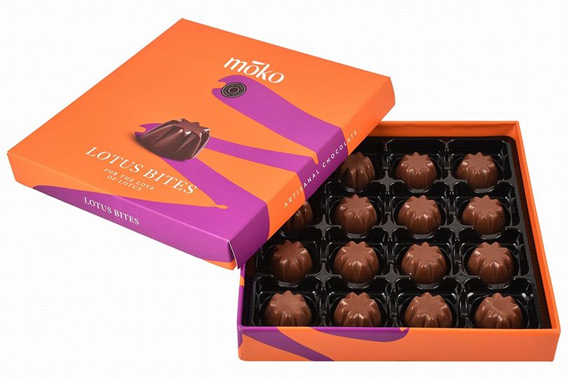 Lotus Bites Box Containing of 16 Pieces