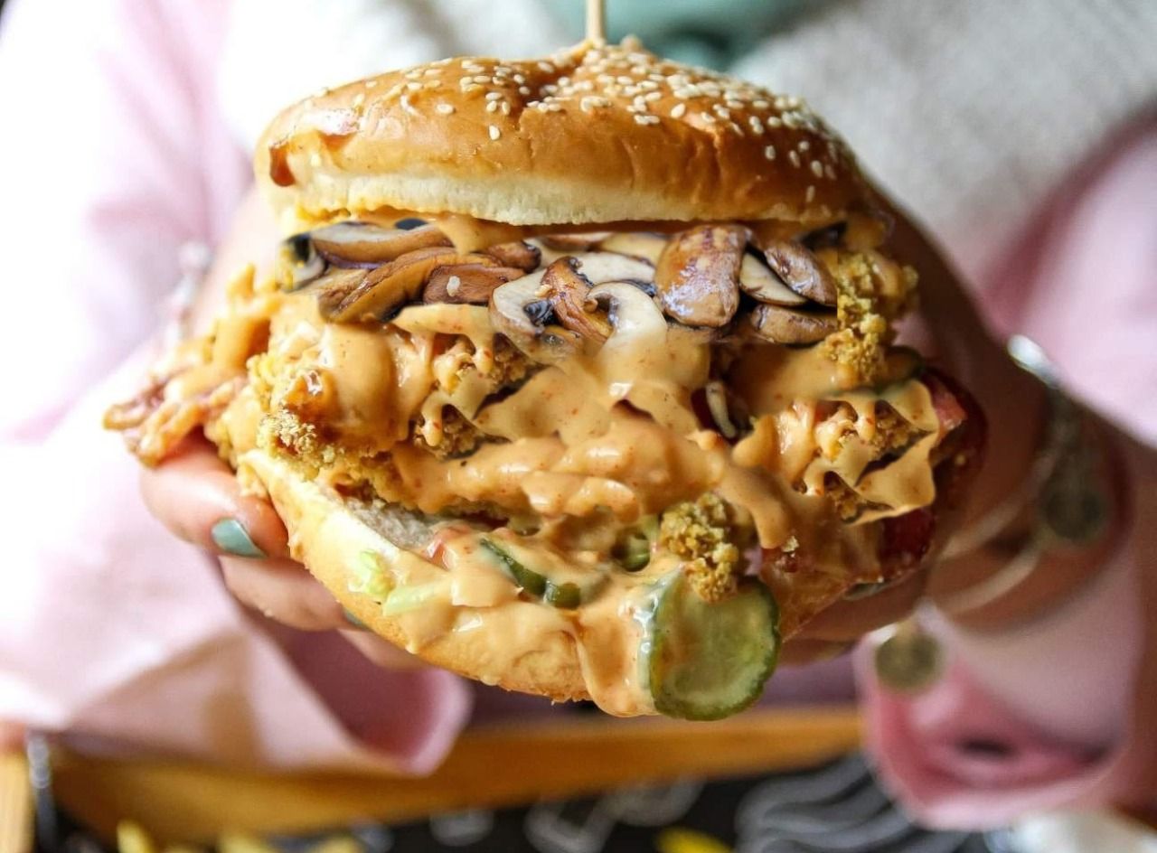 Mashromeloo Sandwich