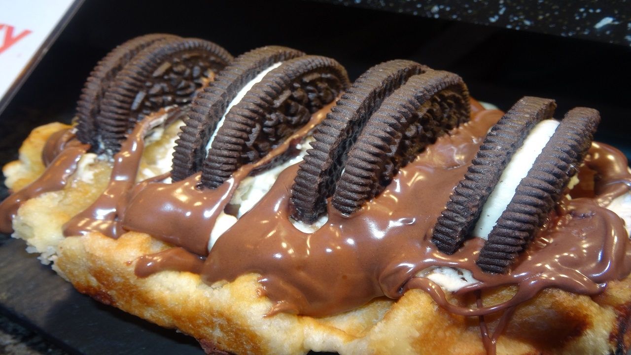 Nutella Oreo Waffle
