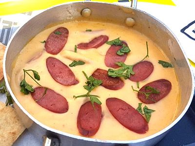 Hot Dog with Melted Cheese Pan