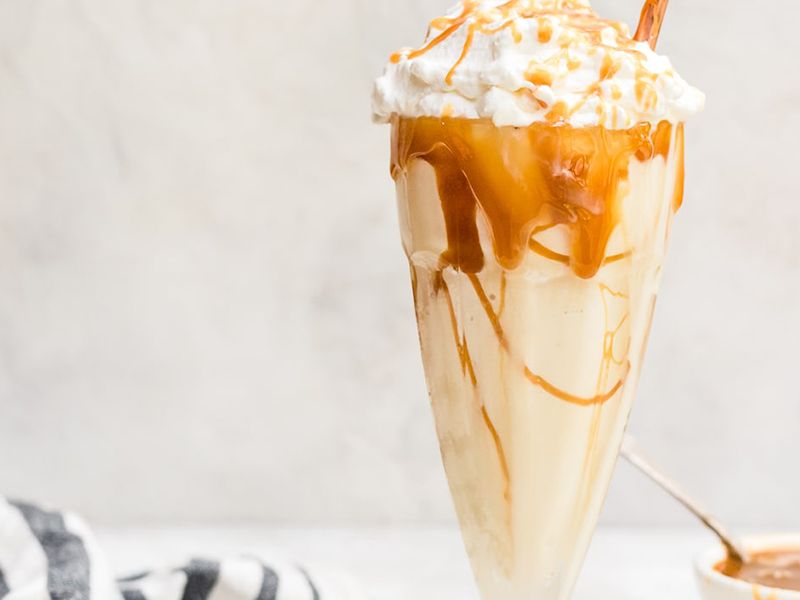 Caramel milkshake