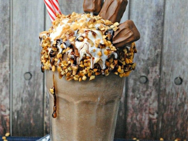 Snickers Milkshake