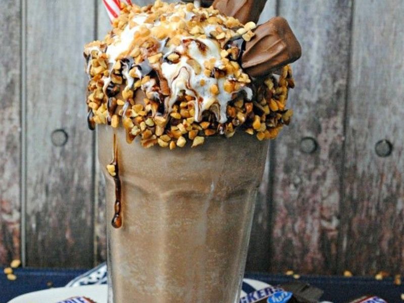 Snickers Milkshake