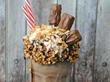 Snickers Chocolate Milkshake