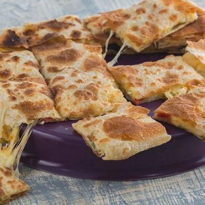 Assorted Savory Cheese Feteer
