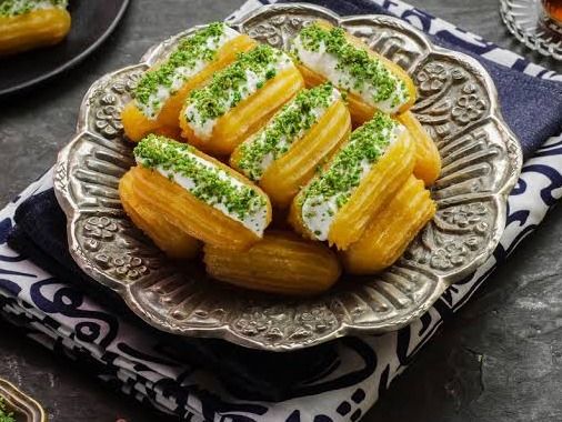 Balah El Sham Honey With Cream And Pistachio Cream