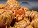 Plain Zalabia With Butter Lotus And Biscuit Lotus