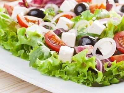 A La Grecque salad