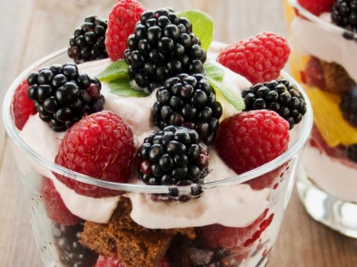 yogurt with mix berry