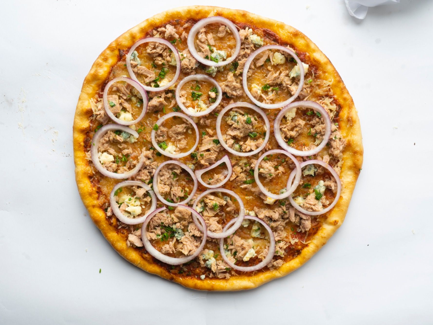 Tonno Cipolla Pizza Large
