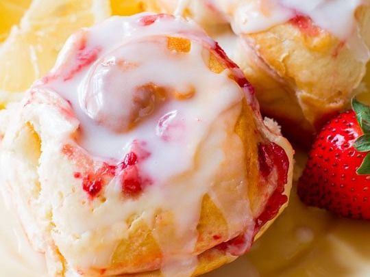 Cinnabon Strawberry