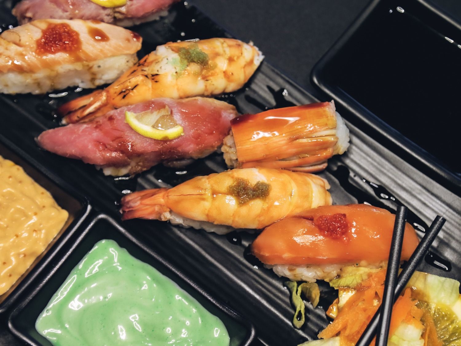 tataki nigiri salmon