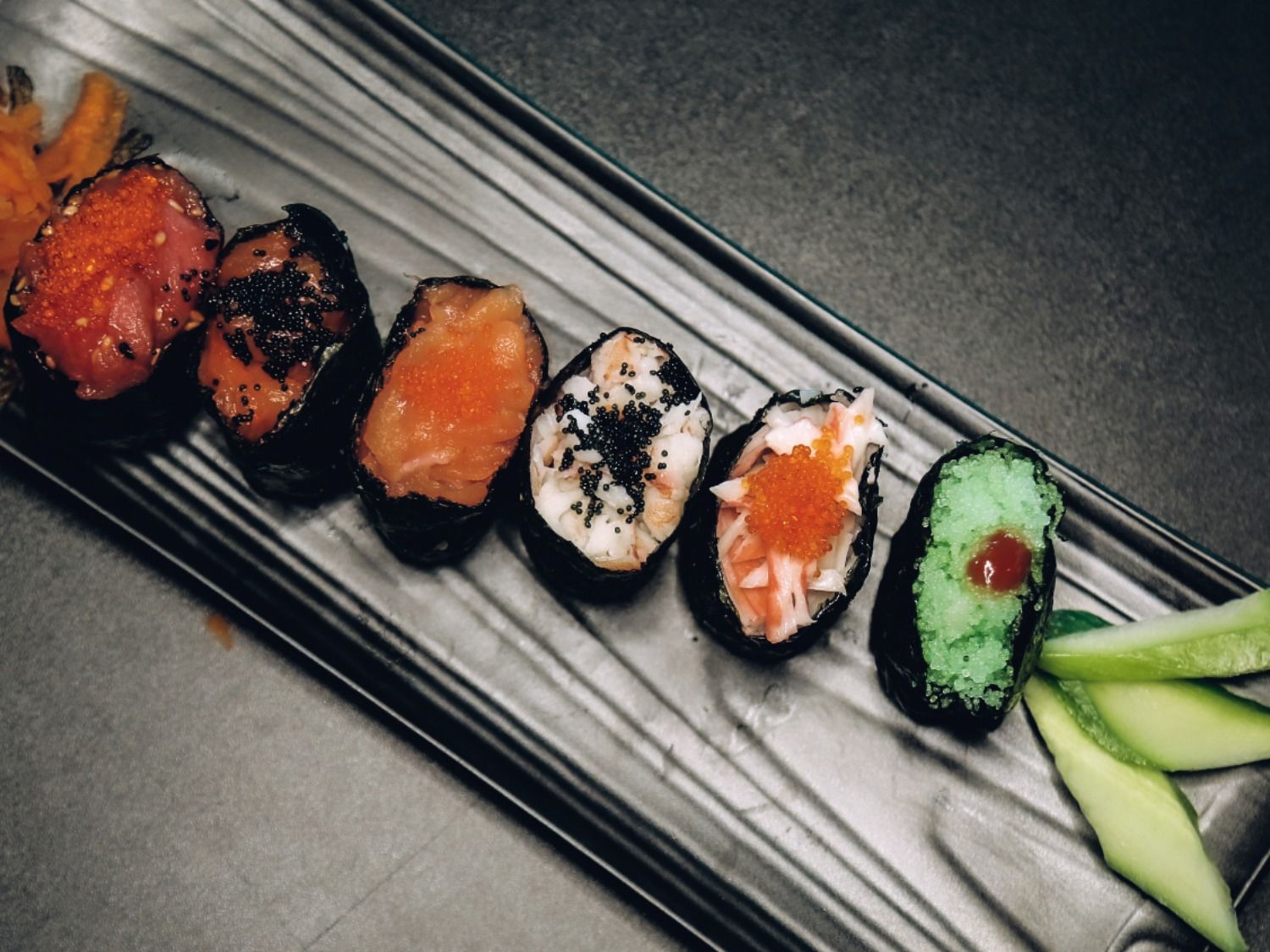 gunkan salmon