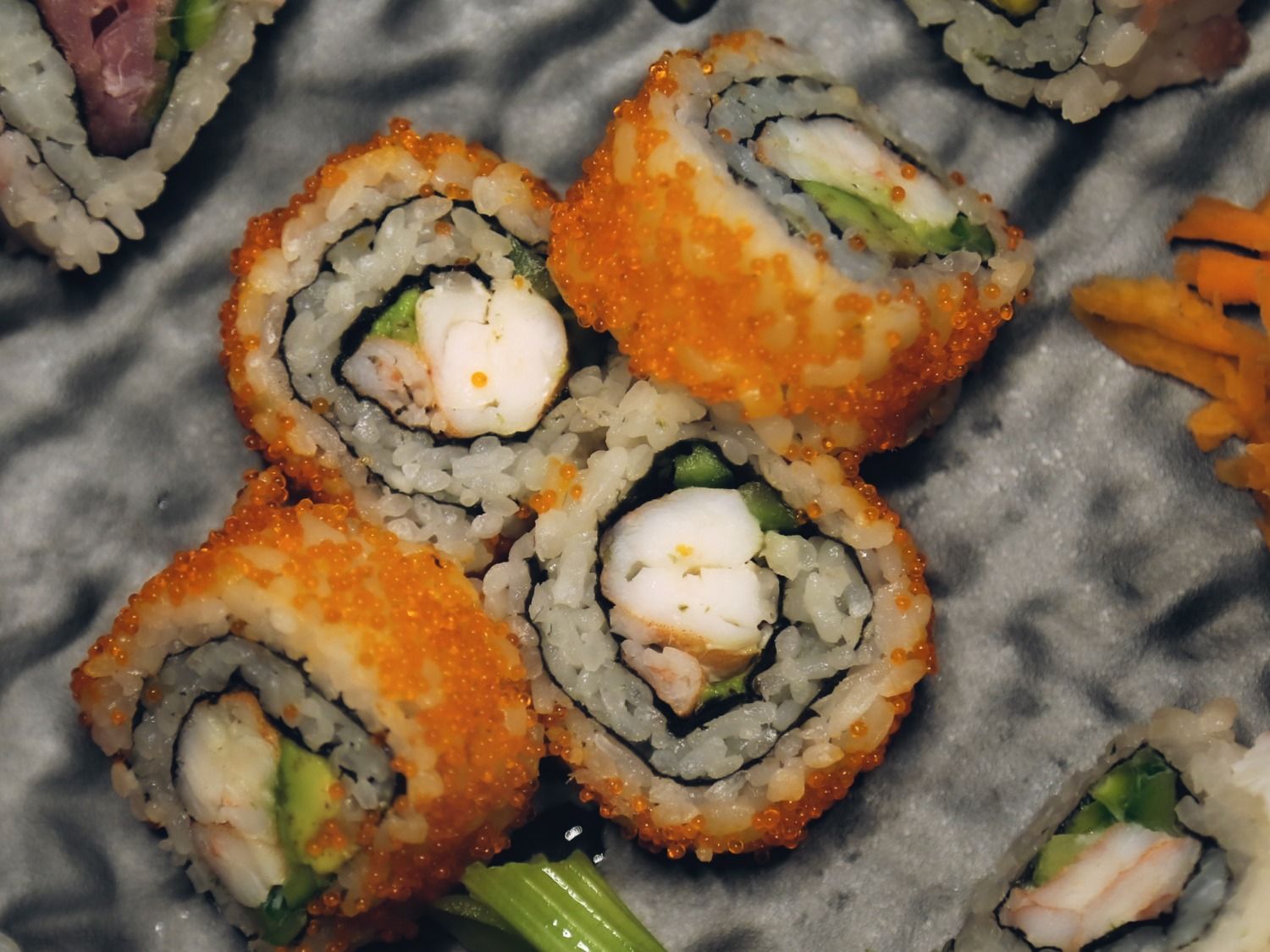 california shrimp roll uramaki