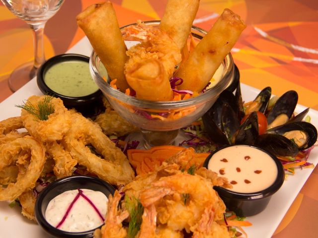 Steak Out Seafood Combo