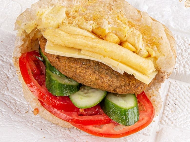 Roumi Taamia Sandwich