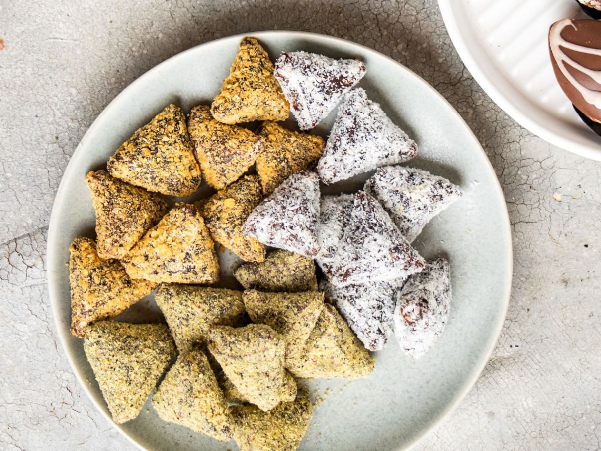 Hadeem Dates & Sweets delivery service in Qatar | Talabat
