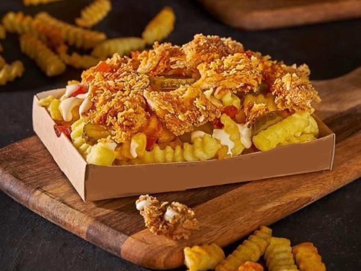 Dynamite Chicken with French Fries