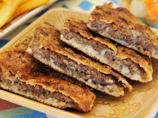 Hawawshi With Mozzarella Cheese Loaf