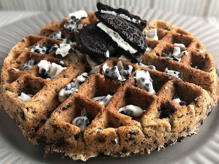 Nutella Chocolate Waffle With Oreo