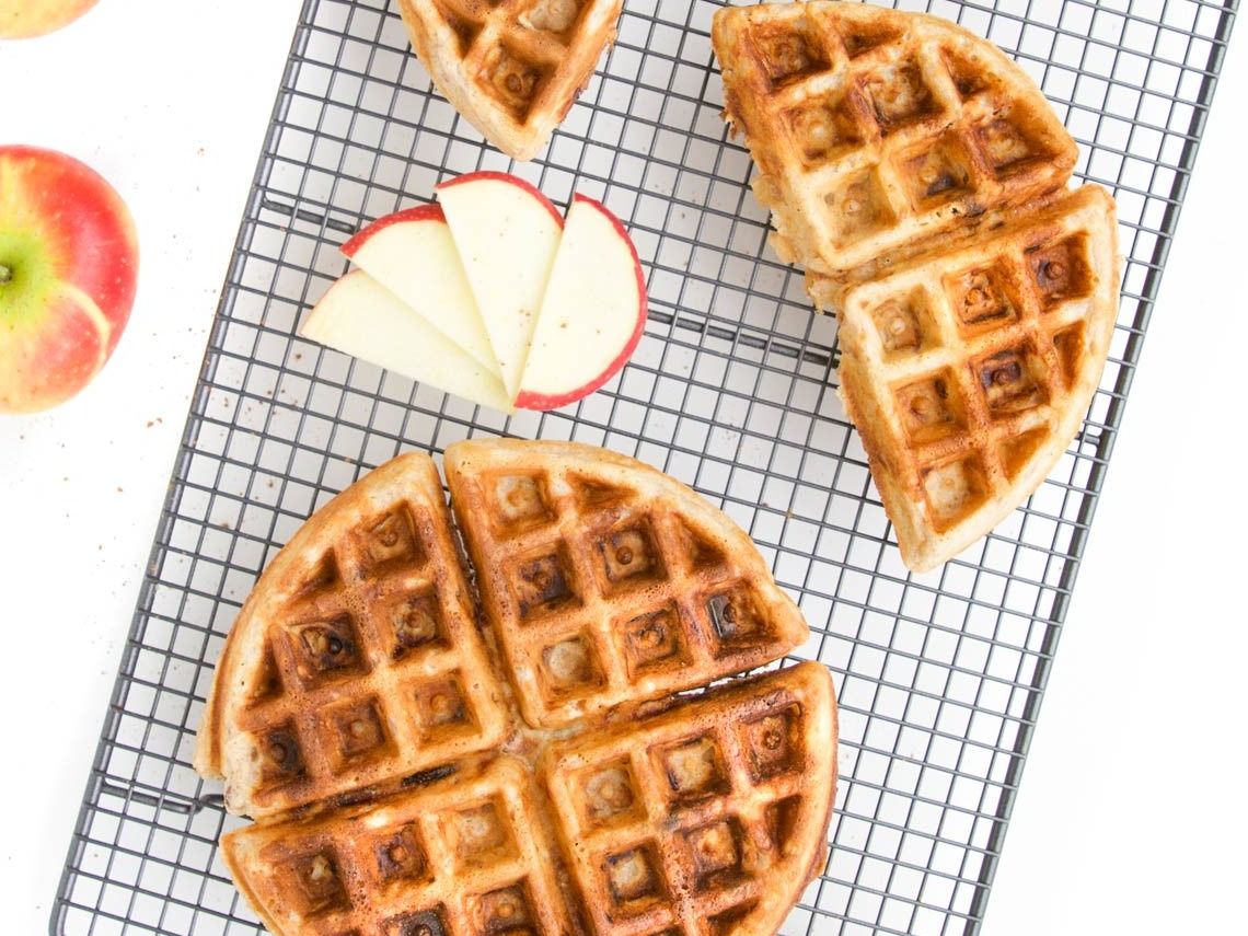 Waffle Nutella With Apple