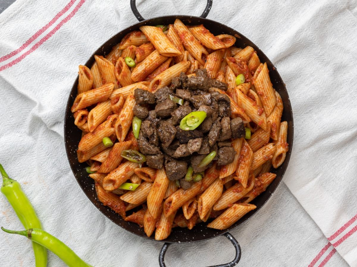Pasta with sauce and liver