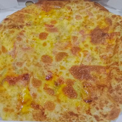 Curry sausage pie