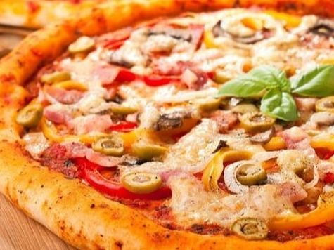 Seafood Pizza