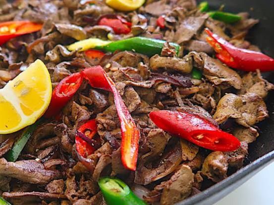 Liver Grill Sandwich With Onions And Peppers With Fats And Fino Tourist Bread