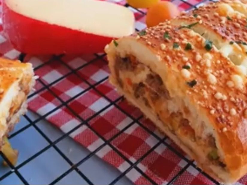 Turkish Srambouli Sandwich With Turkish Mesh