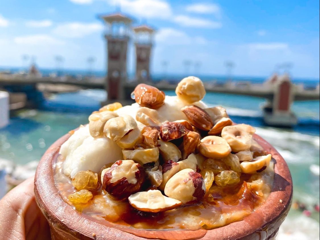 Umm Ali And Nuts Amd Qeshta