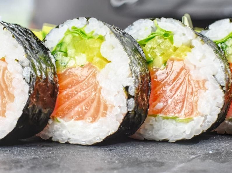Mono Maki Salmon