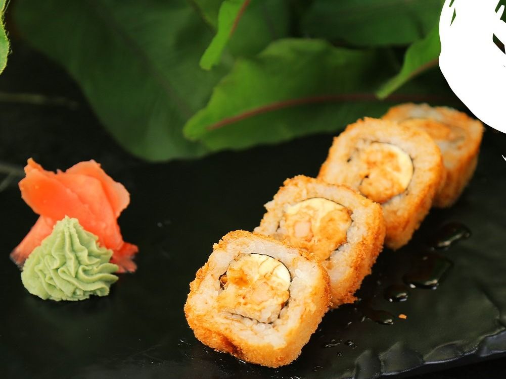 Crunchy Salmon Tempura Roll