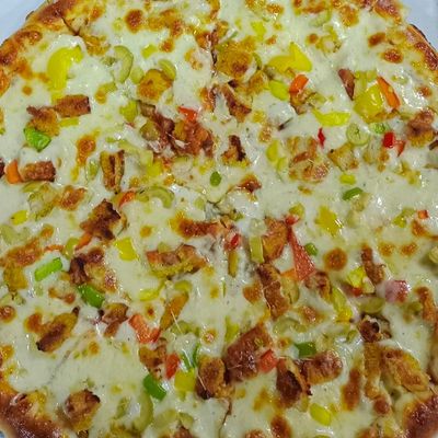 Chicken Mix Pizza
