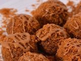 Plain Zalabia With Cinnamon Biscuit Spread