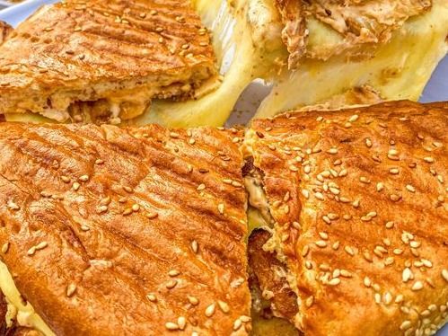 Maria Shawerma With Mozzarella