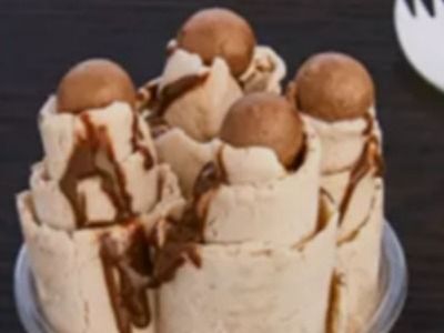 Maltesers Ice Cream Roll