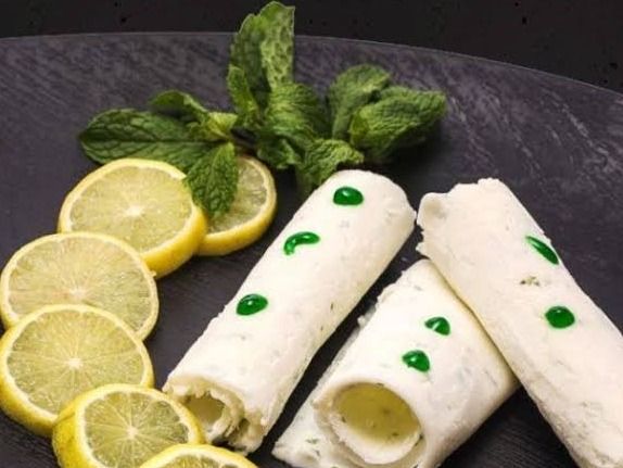 lemon mint Ice cream roll