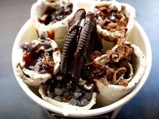Oreo Ice Cream Roll