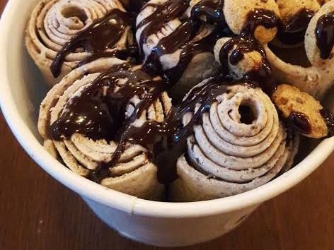 Mocha ice cream roll