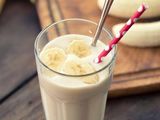 banana with milk smoothie