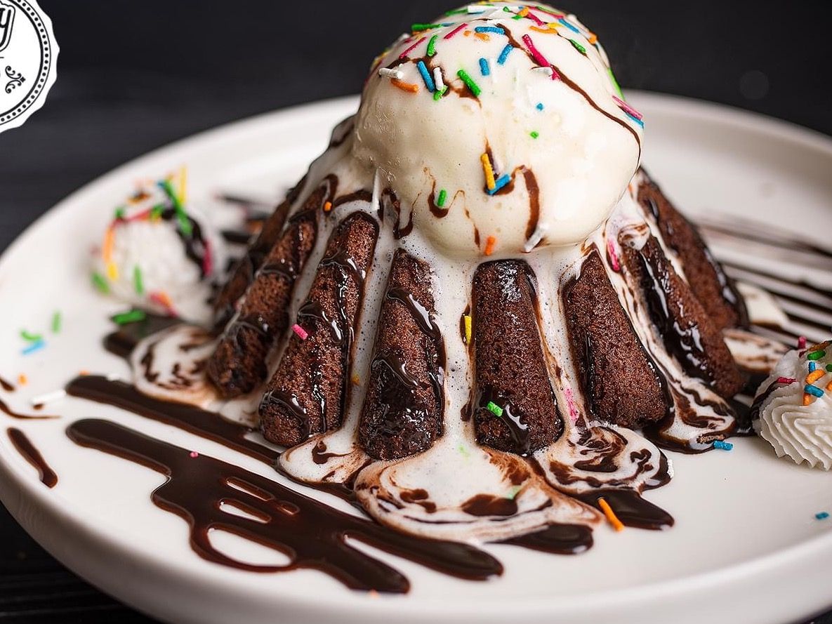 Molten Cake With Ice Cream
